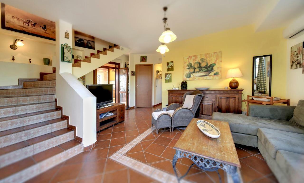 Villa Dell'Ulivo Marina di Ragusa Exterior photo